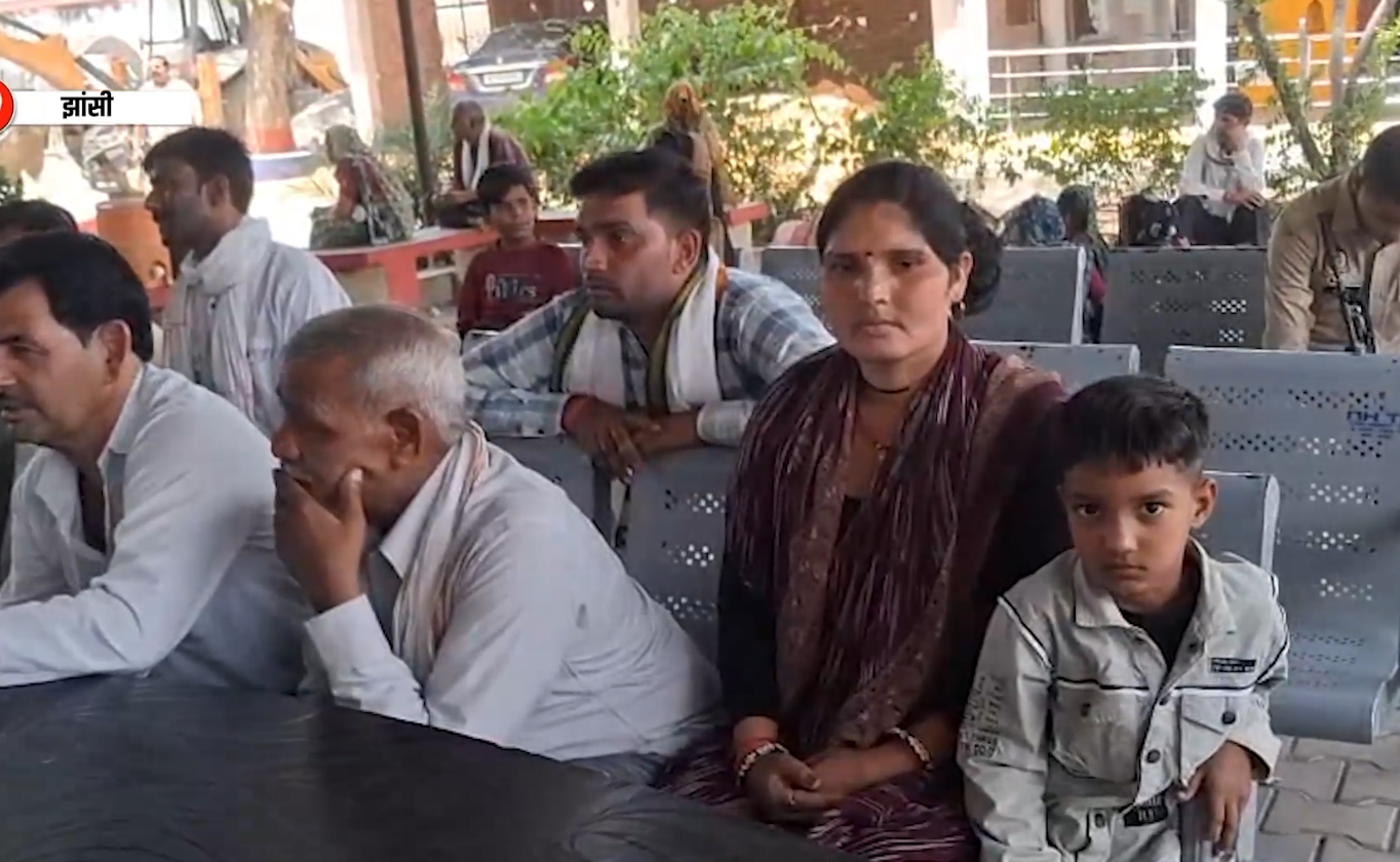 इमलिया गांव में मुआवजे के 25 लाख मिलने के बाद युवक प्रेमिका संग लापता, पत्नी ने पुलिस से लगाई गुहार