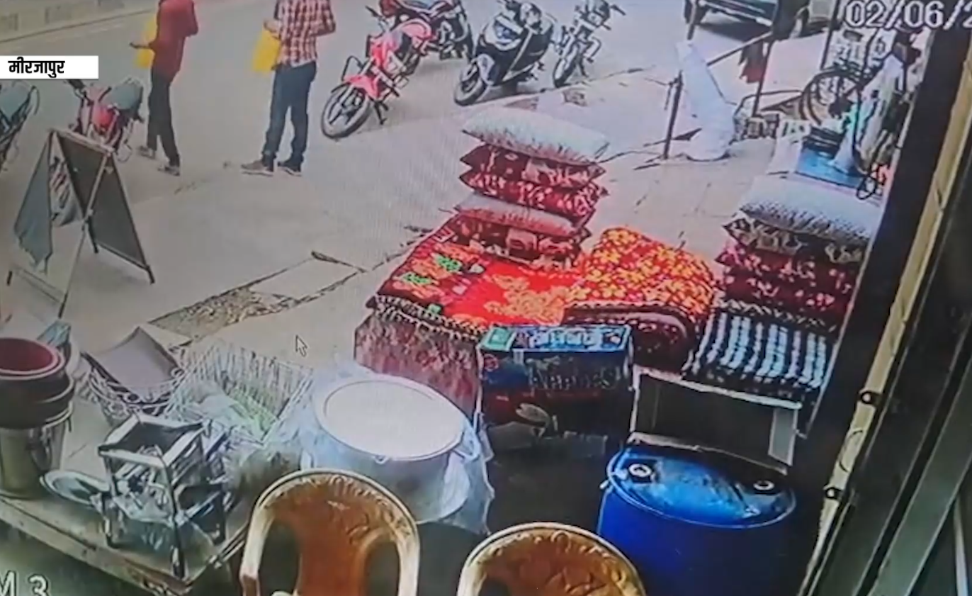 दिनदहाड़े दुकान से गैस चूल्हा चोरी, CCTV में कैद चोर