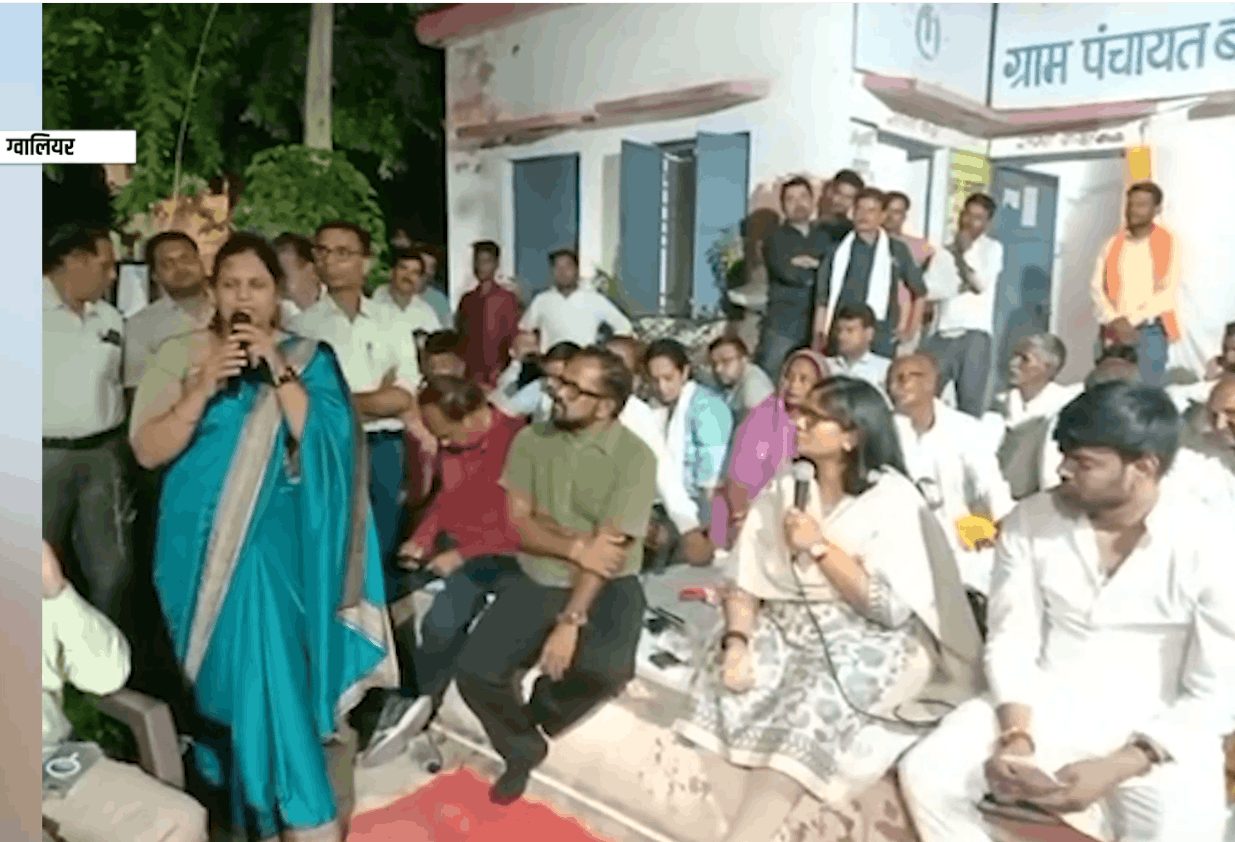“रात्रि चौपाल में समस्याओं का त्वरित समाधान, किसानों को नई फसलों की सलाह”