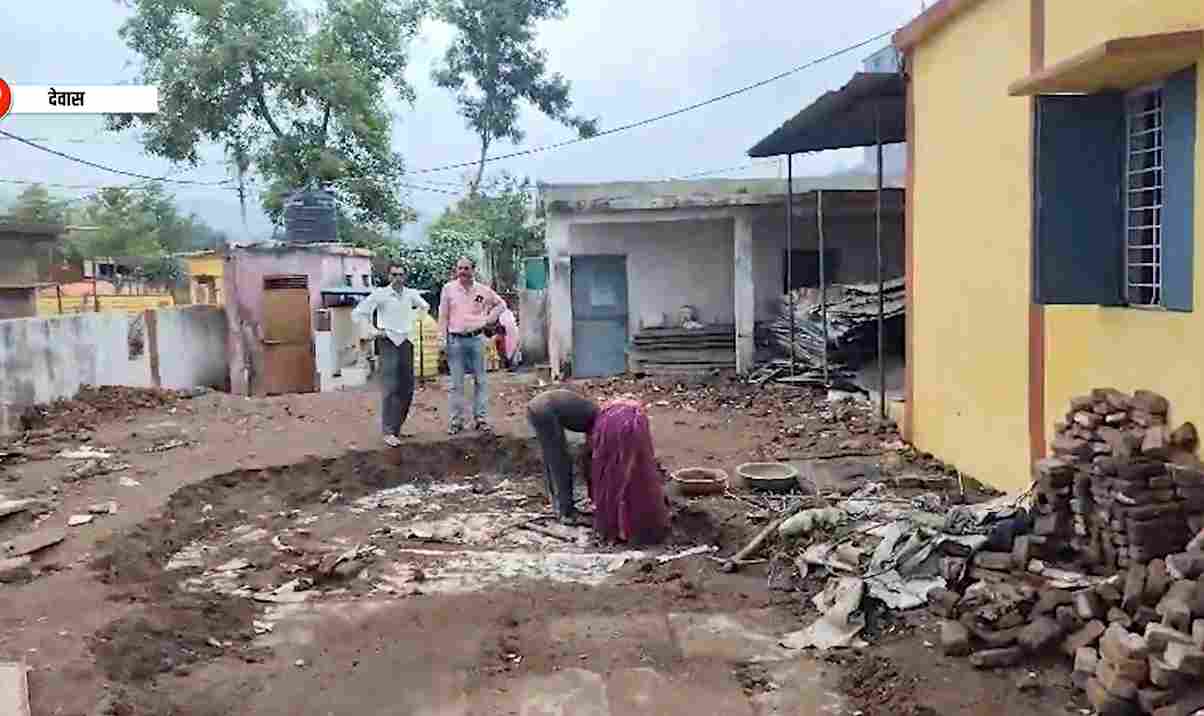 स्कूल में बच्चों से काम कराने का वीडियो वायरल, जांच के आदेश