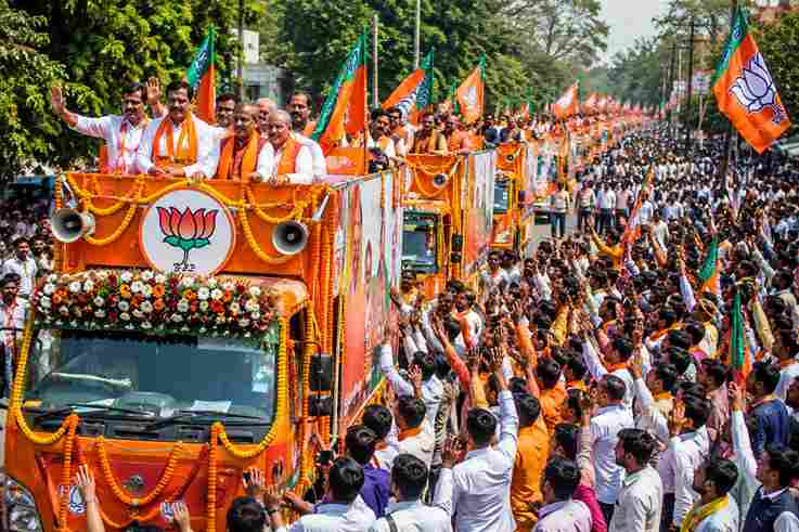 भाजपा ने 25 विजय रथ किए रवाना